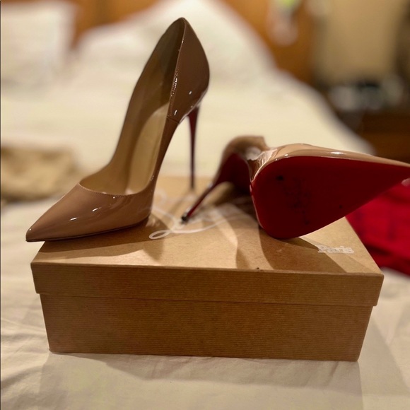 Nude/Tan Christian Louboutin